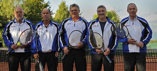 Read more about the article Erfolgreiches Tennis-Team: Herren 50 erringen Meisterschaft in Kreisliga A