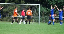 Bann gebrochen: 1. Mannschaft schlägt Burgsolms verdient 3:2 und feiert ersten Saisonsieg Bann gebrochen: 1. Mannschaft schlägt Burgsolms verdient 3:2 und feiert ersten Saisonsieg