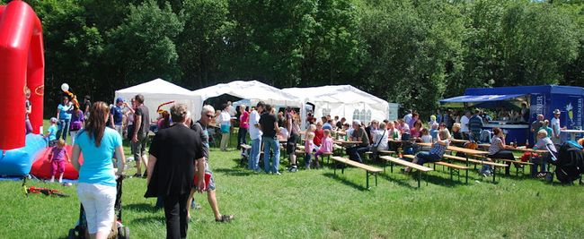 Mehr über den Artikel erfahren Sport- und Familientag: RSV-Familie feiert bei Kaiserwetter