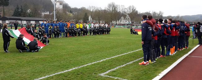 Du betrachtest gerade U17-Länderspiele in Wetzlar: RSV-Kids im Einsatz auf der großen Bühne