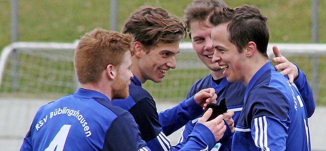 Du betrachtest gerade RSV nach turbulentem 4:4 gegen Werdorf im sechsten Spiel in Folge ungeschlagen