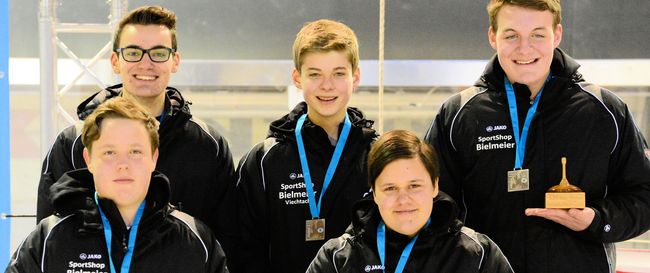 Du betrachtest gerade Eisstock-EM: Florian Kozlowski ist Vize-Europameister!