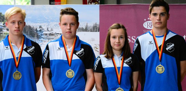 Mehr über den Artikel erfahren Eisstock: Zweimal RSV-Bronze bei der Deutschen Jugendmeisterschaft