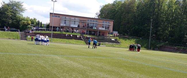 Du betrachtest gerade Trotz 2:0 in Bauerbach: RSV braucht kommenden Sonntag ein Wunder