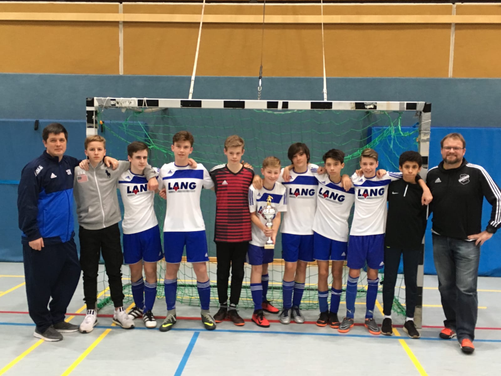 Du betrachtest gerade Jugendfußball vom Wochenende: D- und B-Jugend scheitern nur knapp am großen Triumph