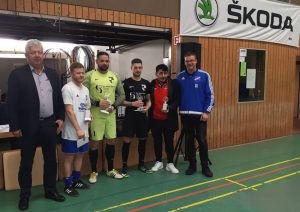 Mehr über den Artikel erfahren 32. RSV-Hallenturnier um den „Skoda-Cup“: Volpertshausen verteidigt Titel