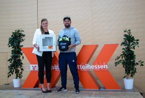Read more about the article Fußball-Förderverein des RSV gewinnt Lebensretter von der Volksbank Mittelhessen