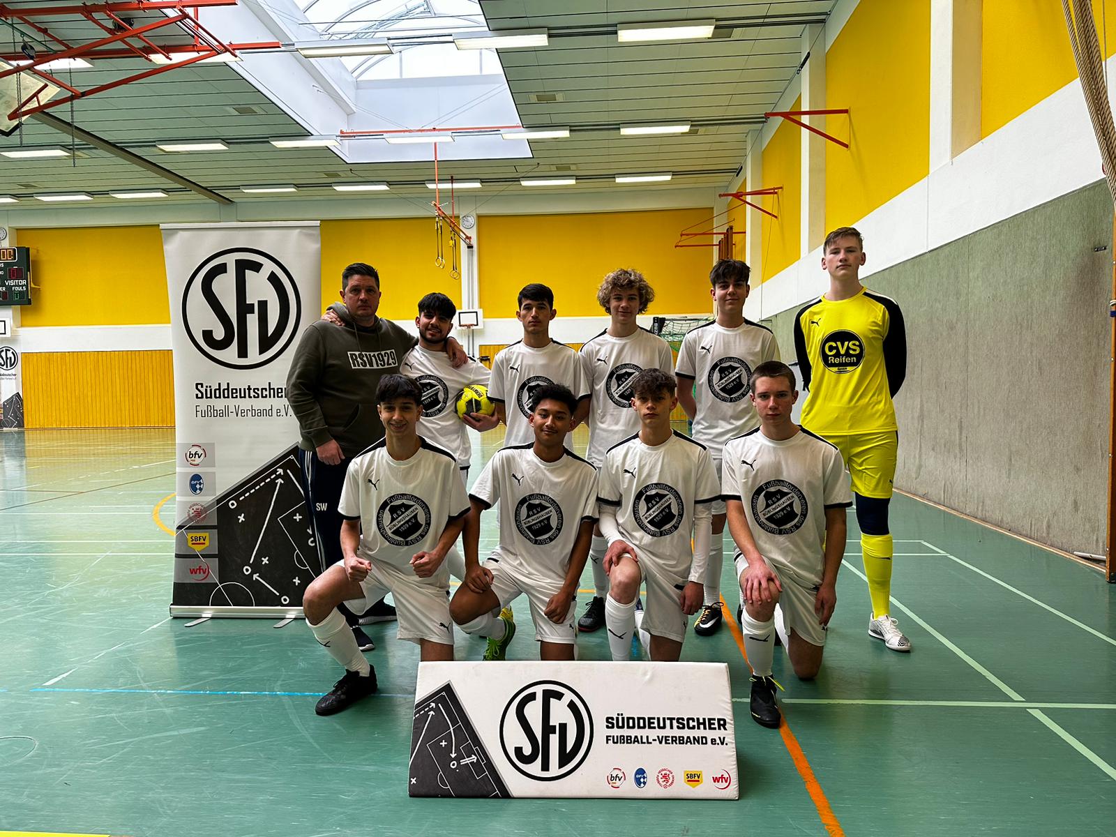 You are currently viewing Futsal: U17 bei „Süddeutschen“ auf Platz 6