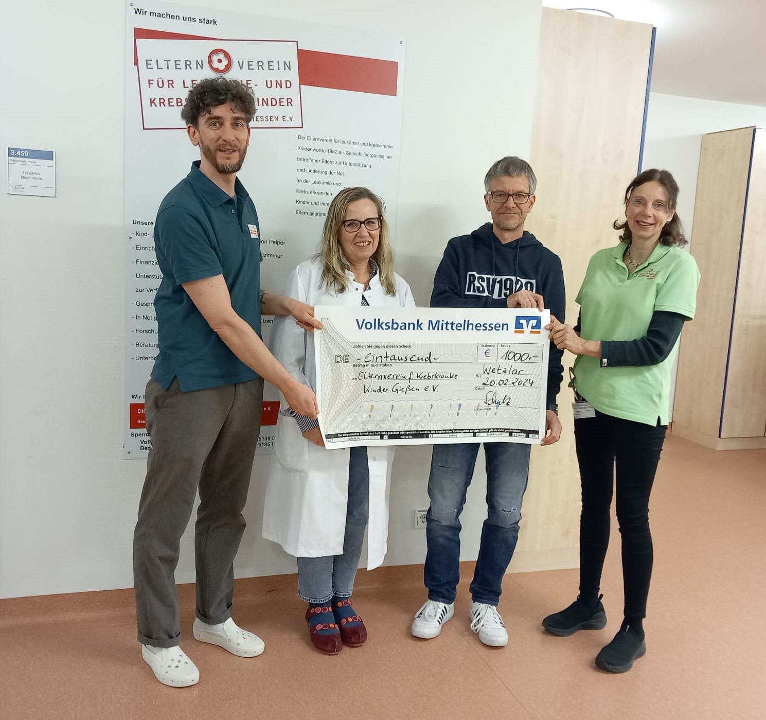 Read more about the article Lauf-Challenge: Förderverein übergibt Spenden