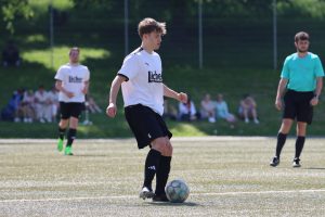 Mehr über den Artikel erfahren Auswärtsaufgaben für RSV-Teams am Sonntag