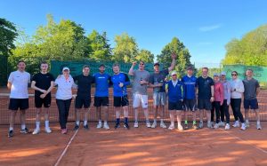 Mehr über den Artikel erfahren Tennis: Schleifchen-Turnier als Magnet – nächste Auflage im Spätsommer