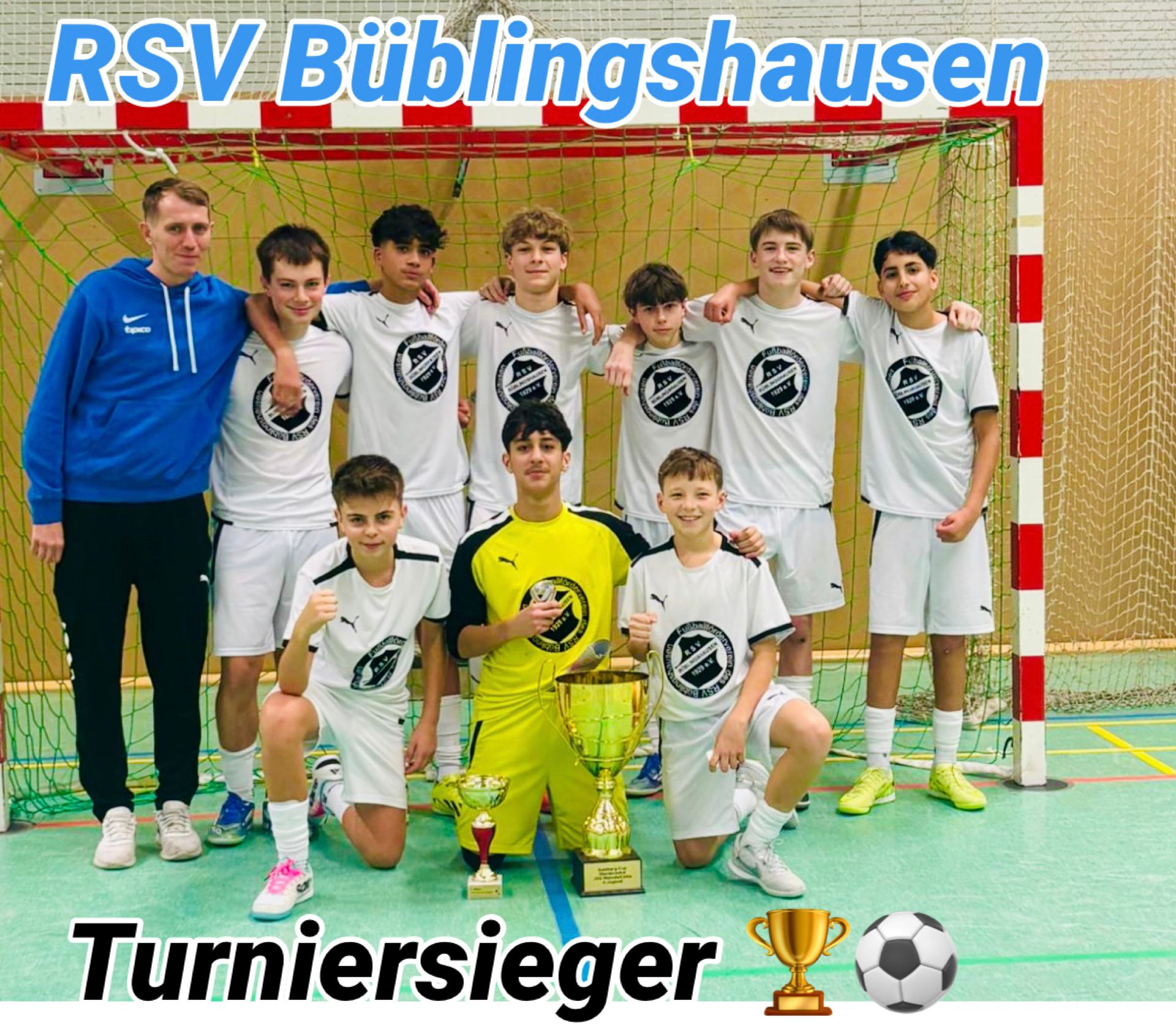 Du betrachtest gerade Jugendfußball am Wochenende: U15 siegt weiter – Erste RSV-Turniersiege in der Halle